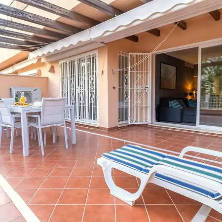 Stunning Modern Jardines De Santa Maria Golf, Elviria, Apartment *