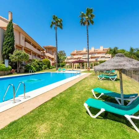 Stunning Modern Jardines De Santa Maria Golf, Elviria, Apartment