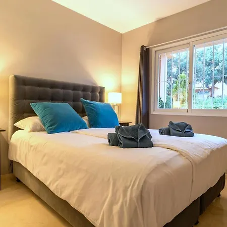 Stunning Modern Jardines De Santa Maria Golf, Elviria, Apartment