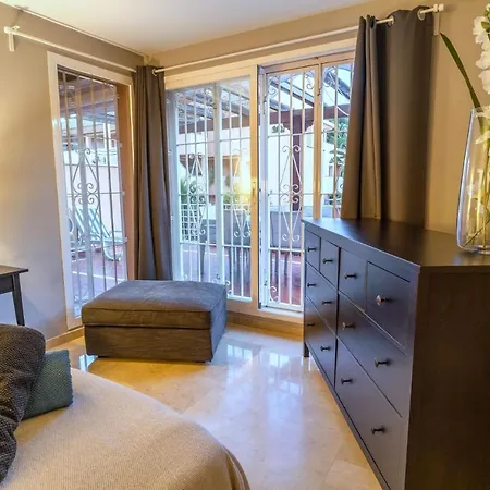 Stunning Modern Jardines De Santa Maria Golf, Elviria, Apartment