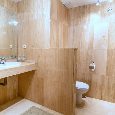 Stunning Modern Jardines De Santa Maria Golf, Elviria, Apartment