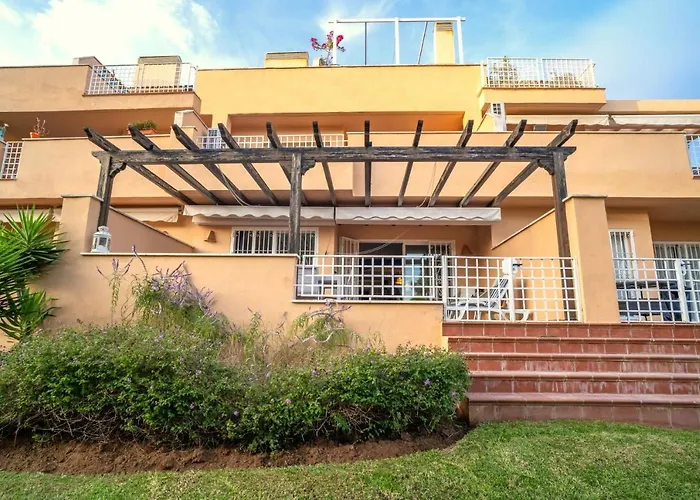 아파트 Stunning Modern Jardines De Santa Maria Golf, Elviria,