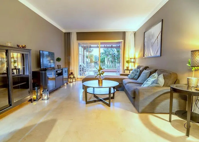 아파트 Stunning Modern Jardines De Santa Maria Golf, Elviria,