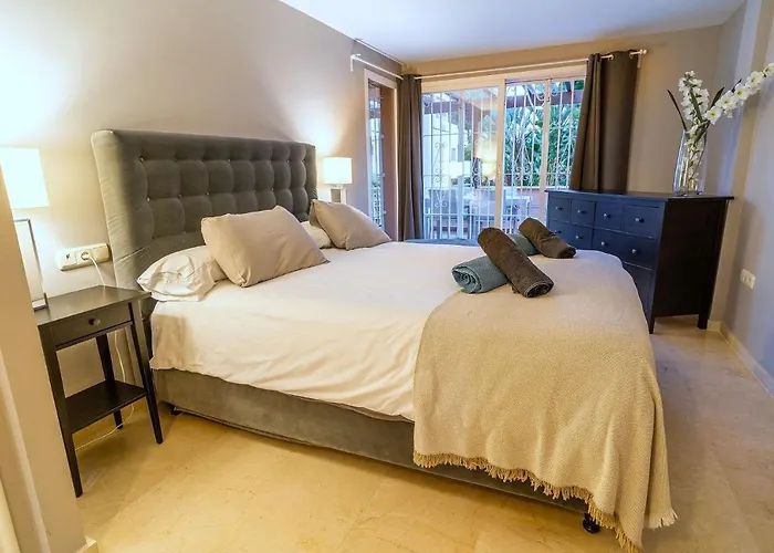 아파트 Stunning Modern Jardines De Santa Maria Golf, Elviria,