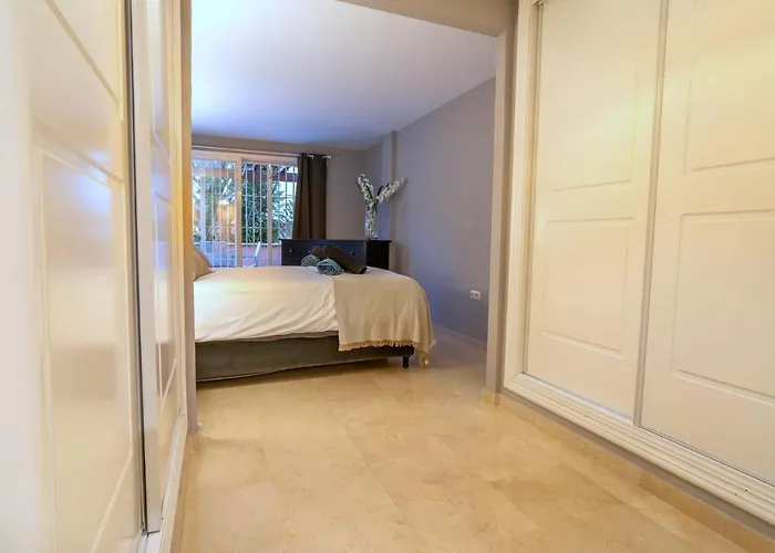 Stunning Modern Jardines De Santa Maria Golf, Elviria, 아파트 마르베야