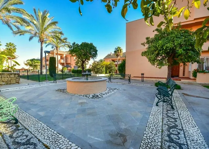 Stunning Modern Jardines De Santa Maria Golf, Elviria, Apartment *