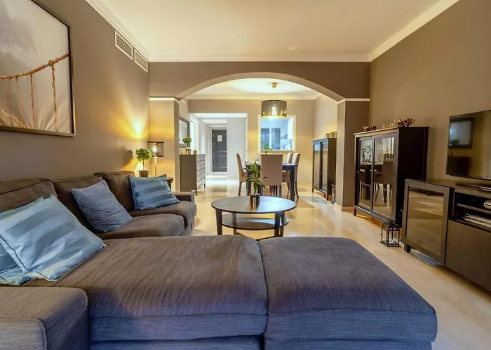 Stunning Modern Jardines De Santa Maria Golf, Elviria, Апартаменты *