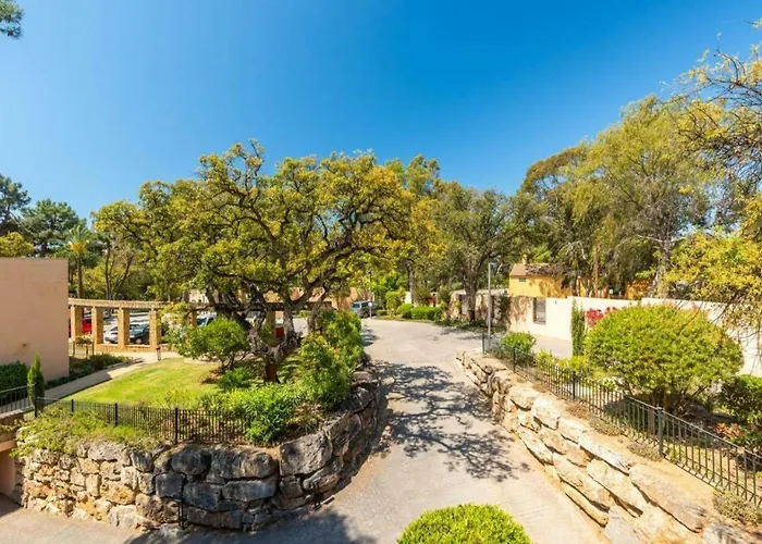 Stunning Modern Jardines De Santa Maria Golf, Elviria, Апартаменты
